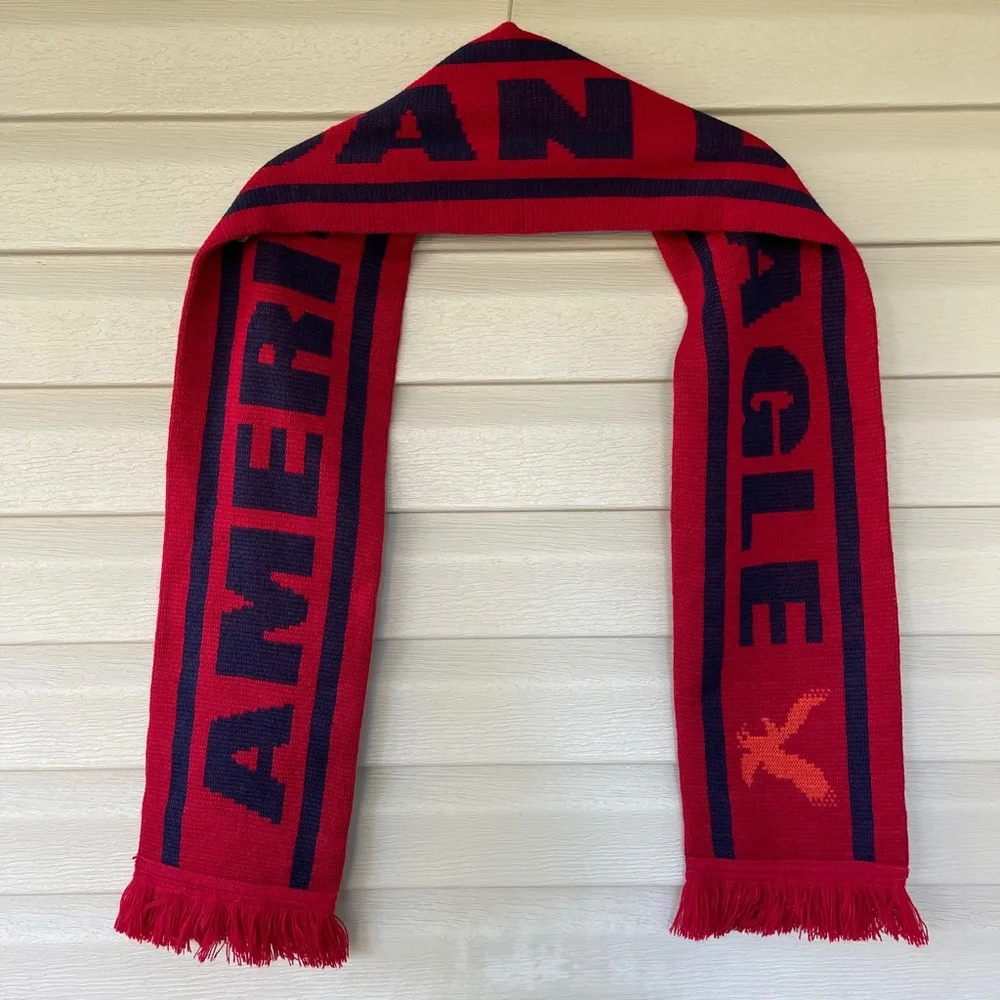 American Eagle Outfitters Red and Navy Blue Scarf